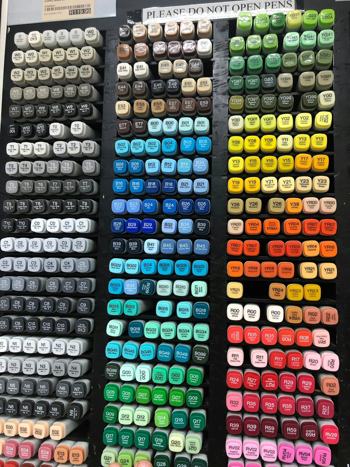 a large display of different colors of buttons